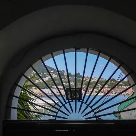 Panoramico La Rosa Dei Venti-libeccio דירה איסקיה